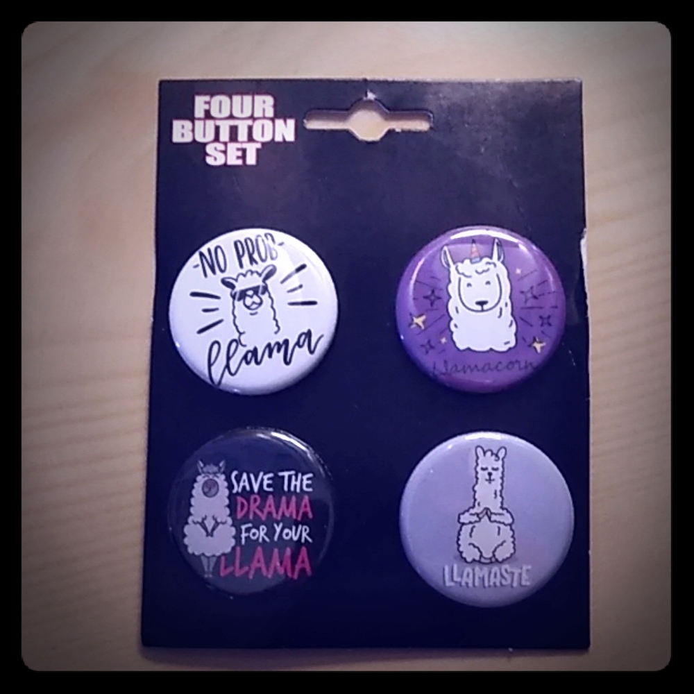 Quarter size set of 4 buttons Llamas!!!!